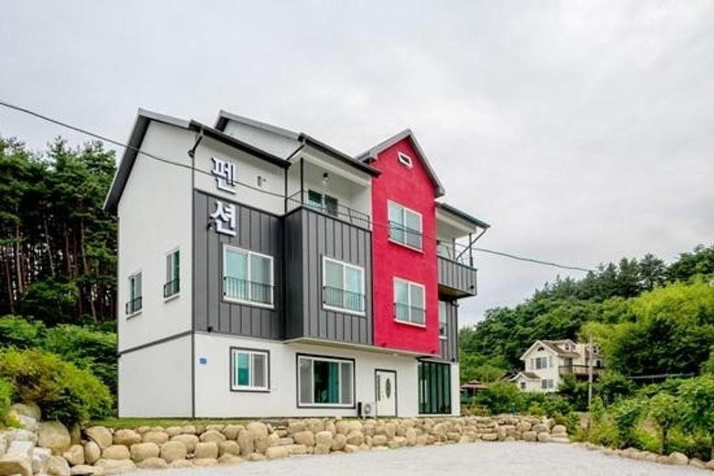 Gangneung Luluberry Pension Kültér fotó